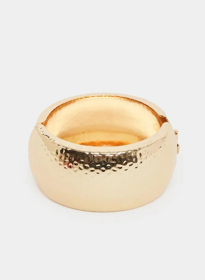 Styli Gold Hammered Bangle Bracelet